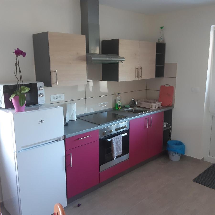 فيبافا Apartma In Sobe Pilih المظهر الخارجي الصورة